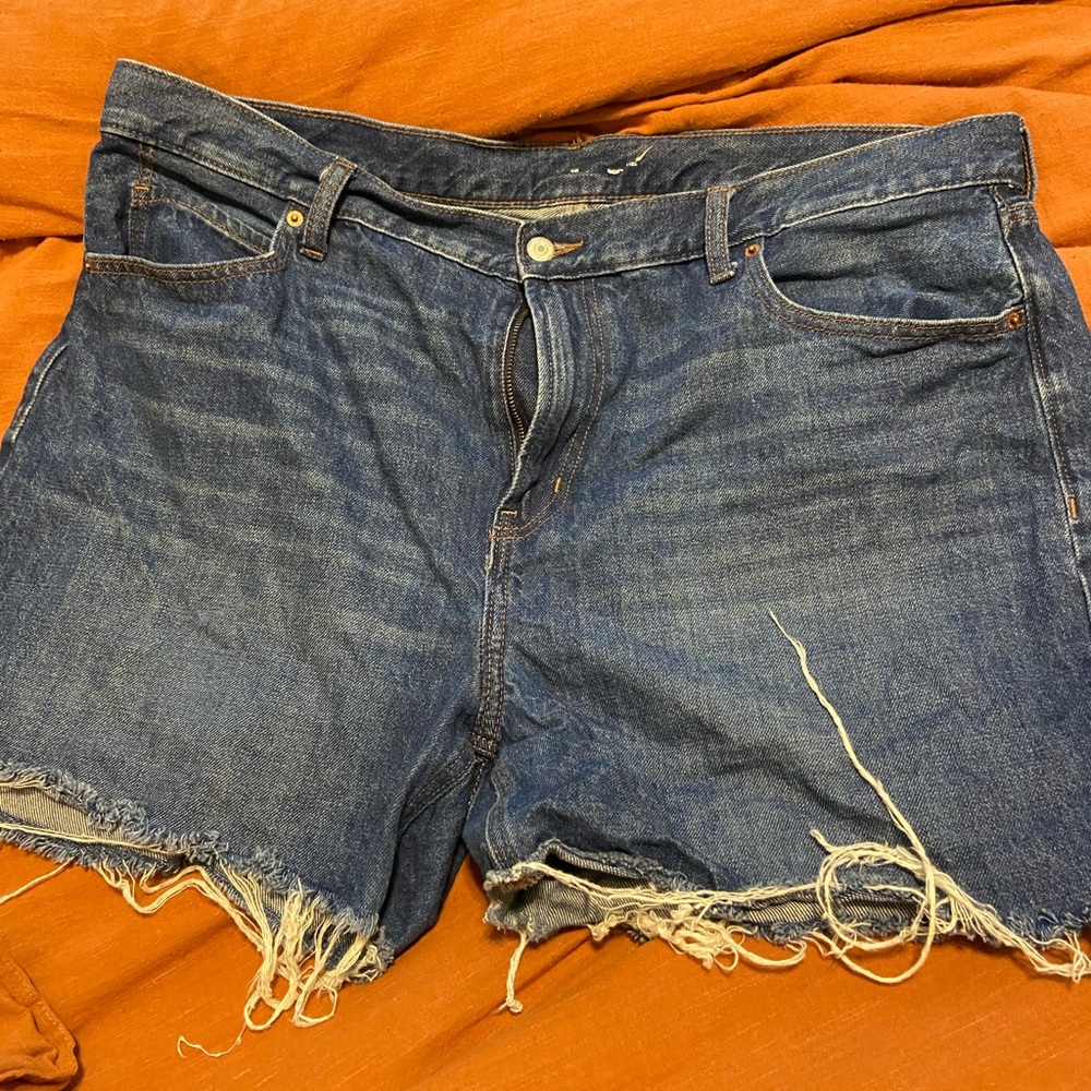 Old Navy Hi Rise Slouchy Jean Shorts (size 18)
